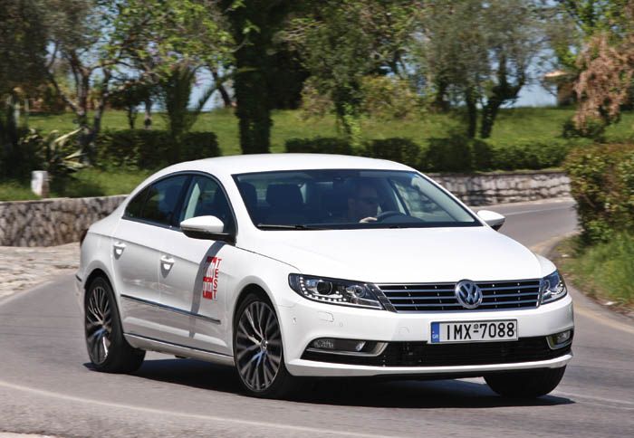 Το ανανεωμένο μοντέλο «αποβάλλει» το όνομα Passat και κρατάει μόνο το CC, ενώ πρόσθετα δέχεται έναν ανασχεδιασμό εξωτερικά και στο εσωτερικό.